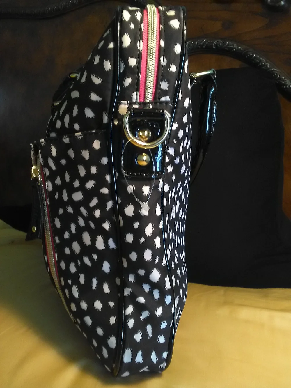LK. NEW BETSEY JOHNSON LAPTOP BAG Black & White Spotted & PINK TRIM GRAFFITI